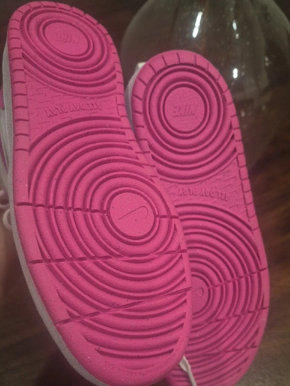 Nike youth low